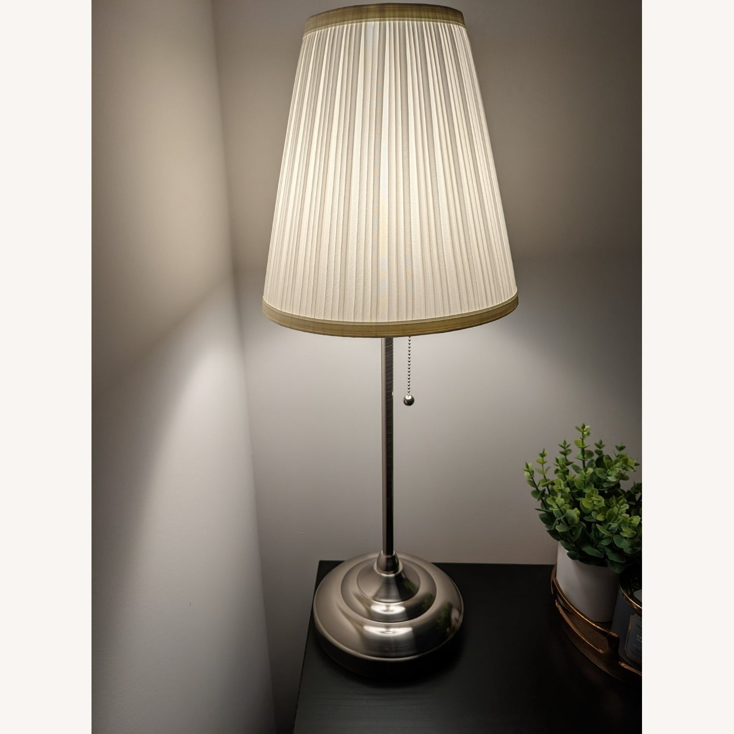 ÅRSTID Table lamp, nickel-plated/white
