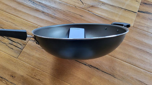TOLERANT Wok, black