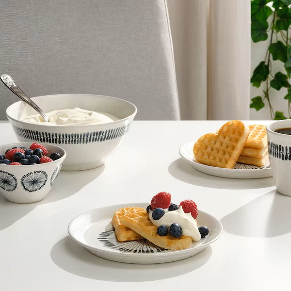 FRIKOSTIG Side plate, white/patterned