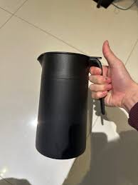 UNDERLÄTTA Vacuum flask, black