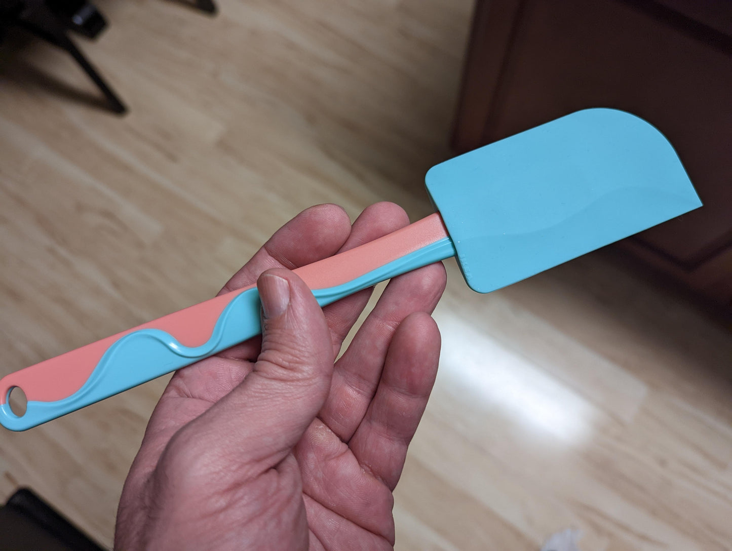 Rubber spatula, turquoise/pink -GUBBRORA